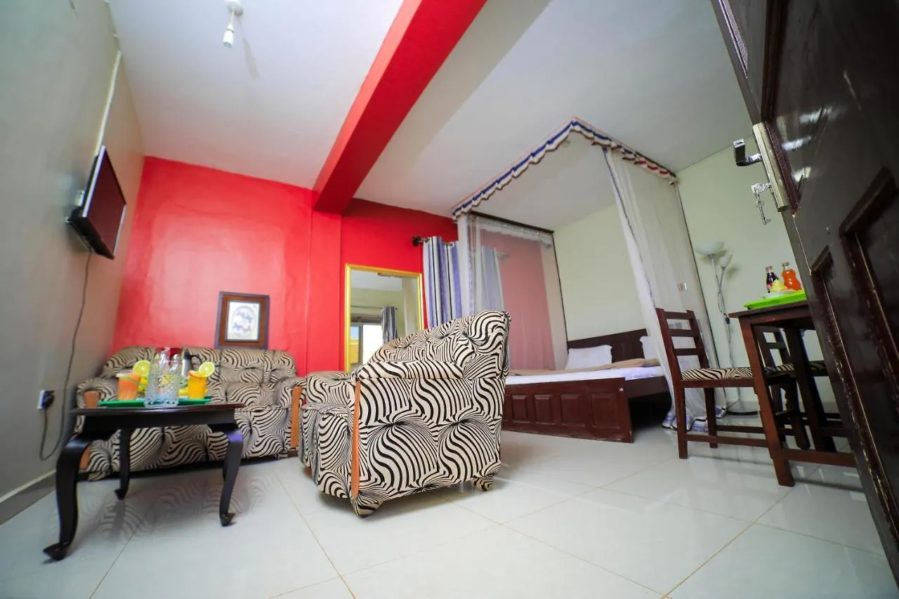 Royal Park Hotel Jinja 2*,